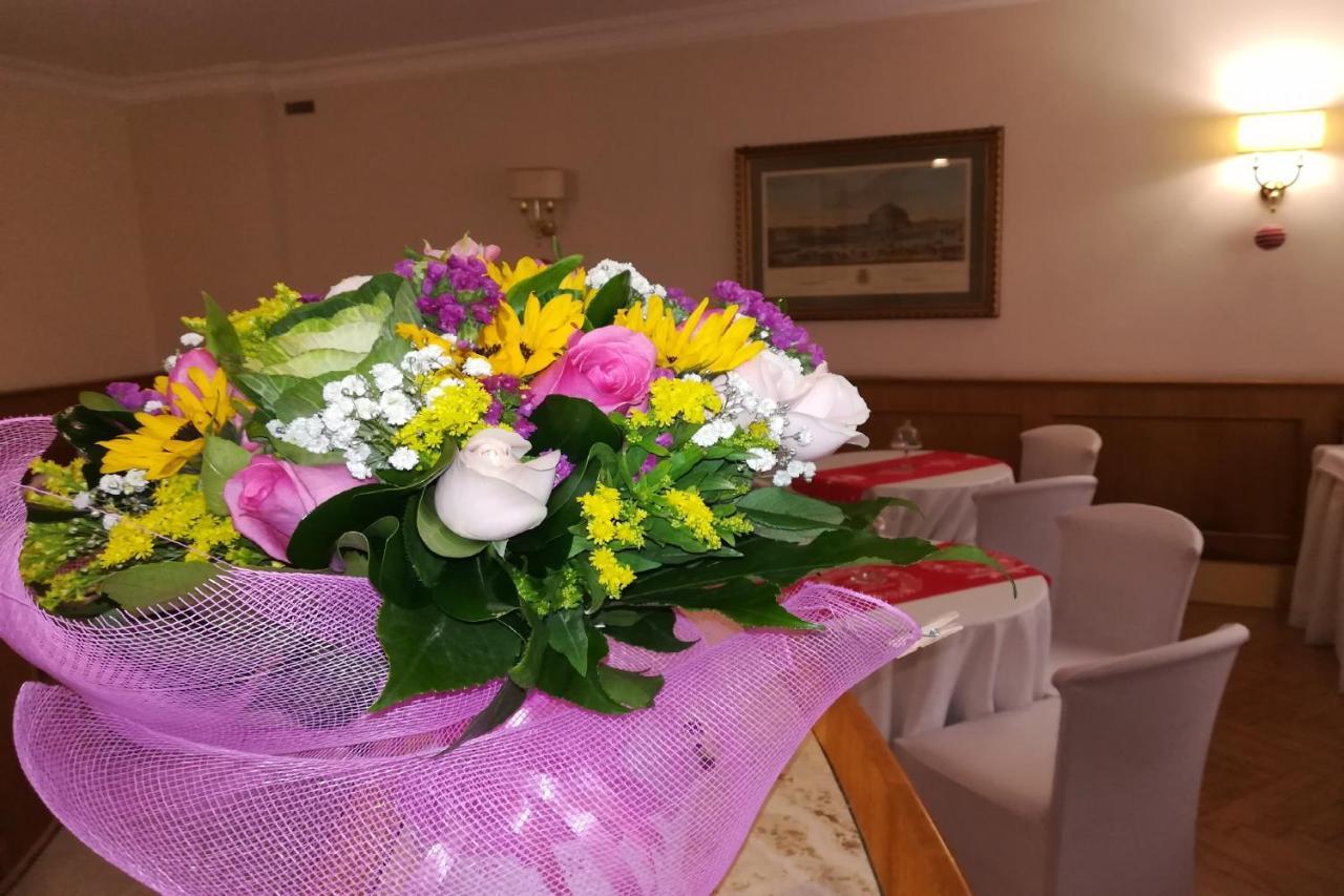 Hotel Leopardi Neapol Zewnętrze zdjęcie