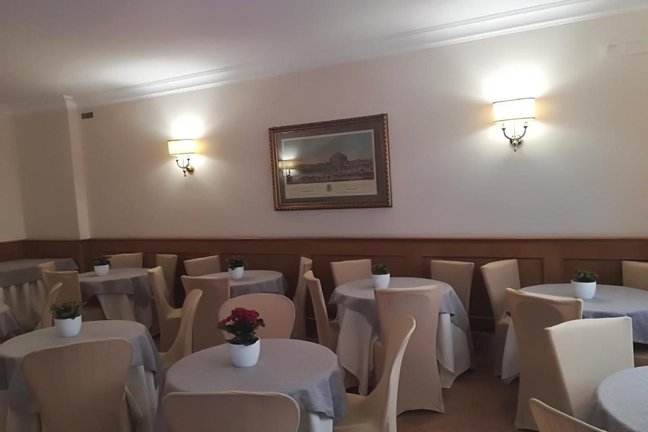 Hotel Leopardi Neapol Zewnętrze zdjęcie