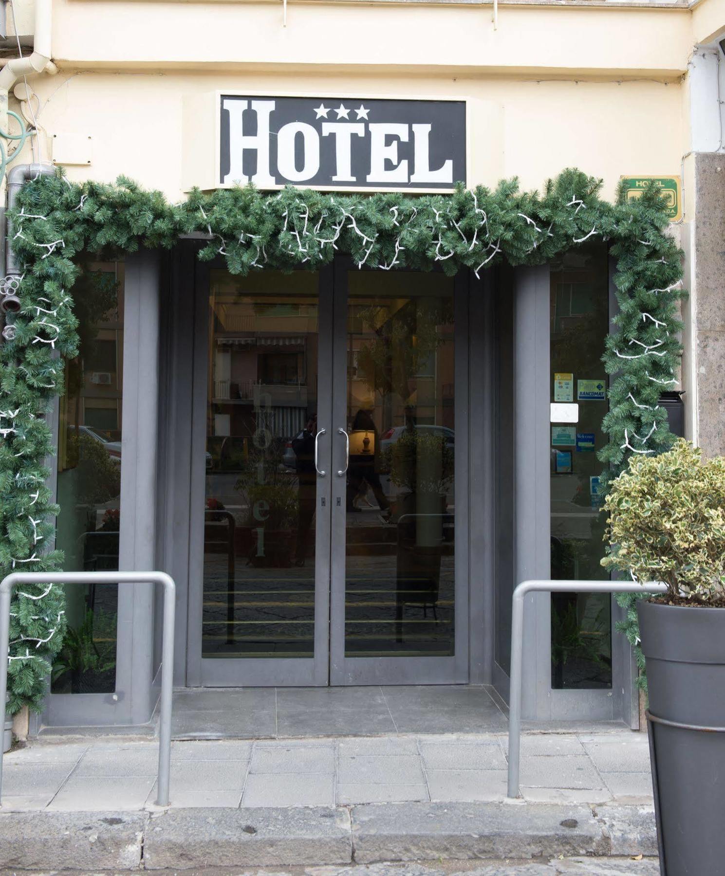 Hotel Leopardi Neapol Zewnętrze zdjęcie