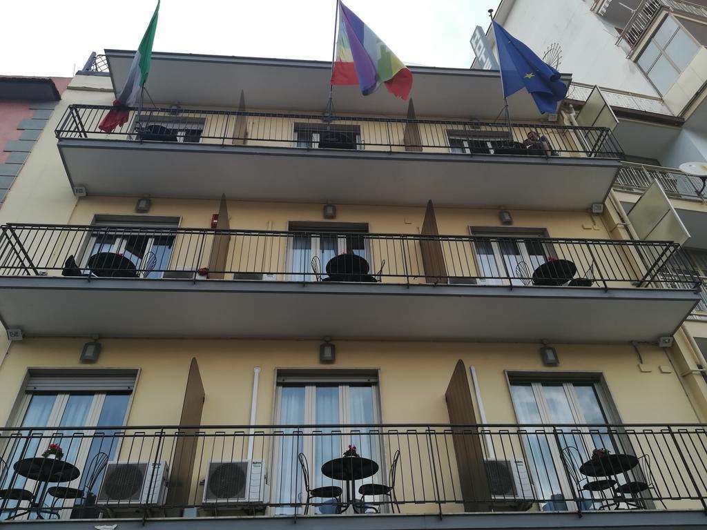 Hotel Leopardi Neapol Zewnętrze zdjęcie